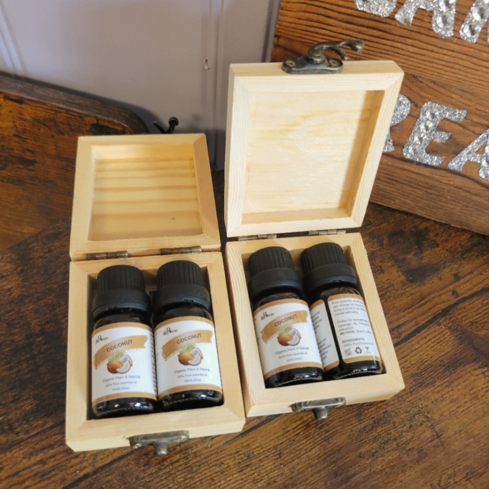 lot of 4. 3.3oz  organic coconut Oil Set in 2 Wooden Boxes-brown